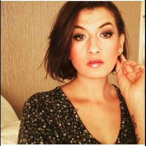 Meet your Posher, Angelina